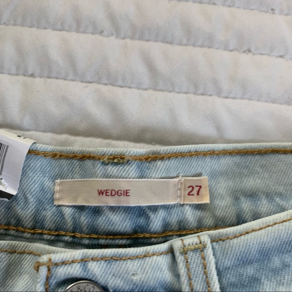 Levis Wedgie Straight Leg Jeans - Picture 4 of 8